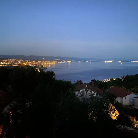 Apartmán Two-bedroom Kolak With Sea View Terrace