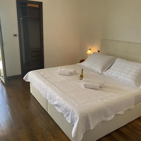 Apartmán Two-bedroom Kolak With Sea View Terrace *