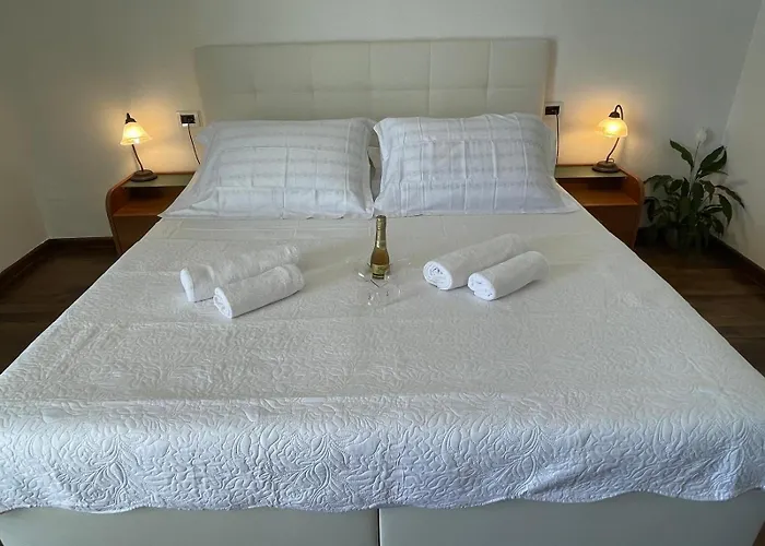 Two-bedroom Kolak With Sea View Terrace Apartman Donji Rukavac